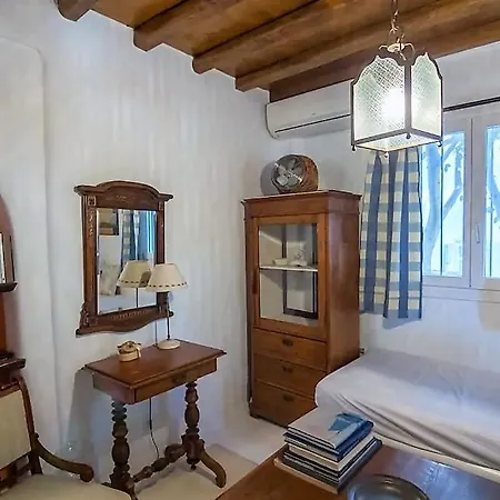 Polly's Maisonette Mykonos Town
