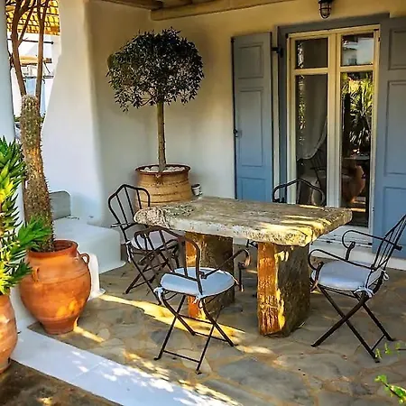 Polly's Maisonette *