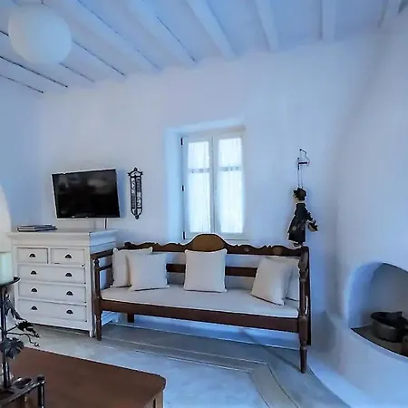 Polly's Maisonette